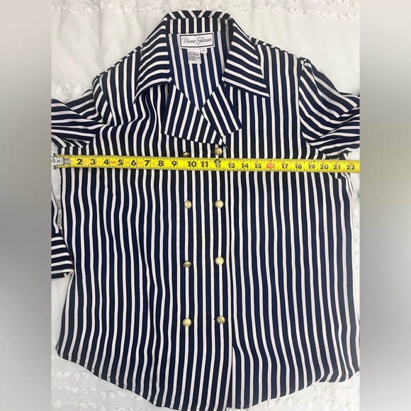 Diane Gilman Vintage 100% Silk Striped Button Down Blouse Size Medium - Picture 9 of 9